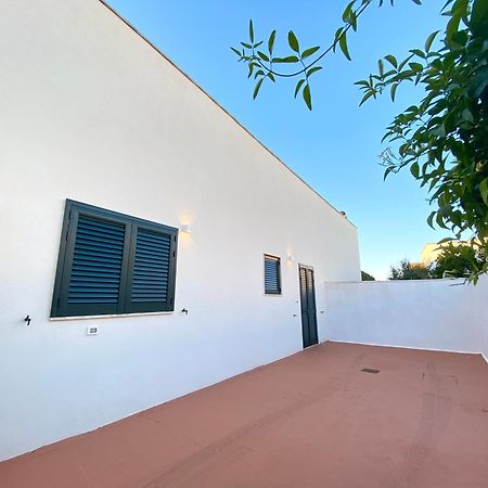 شقة La Casa Di Nina Surano المظهر الخارجي الصورة